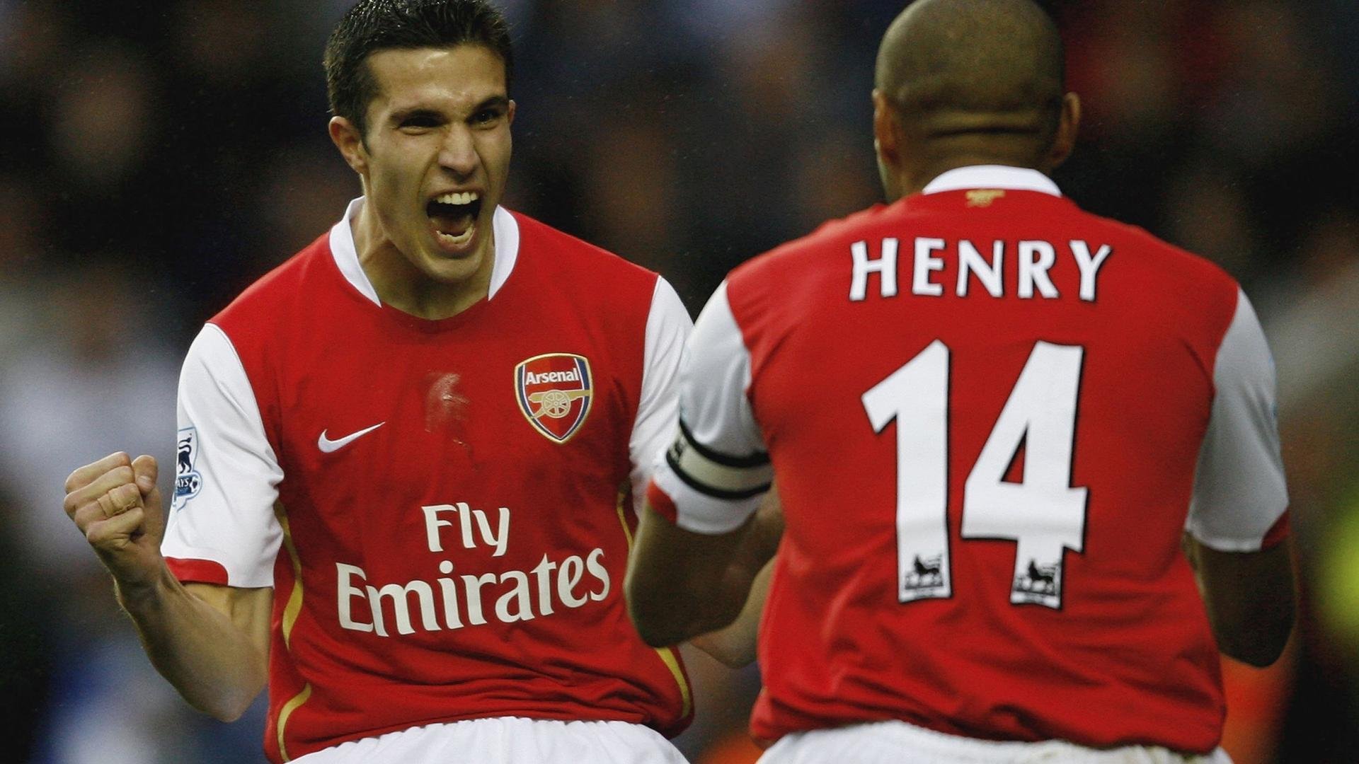 “足球+科技”创新成果在全国多地推行，行业数字化转型步伐加快